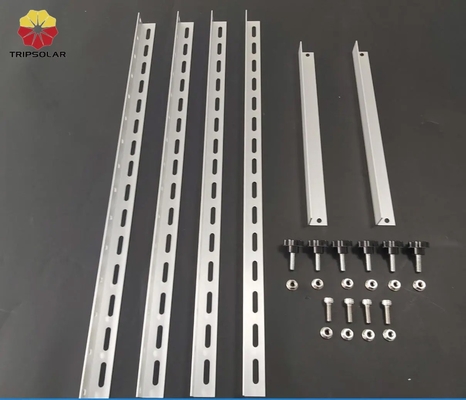 Scaffalature triangolari regolabili in alluminio per il montaggio di supporti per pannelli solari a tetto piatto