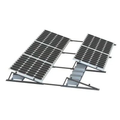 Montaggio in argento naturale per l'installazione di pannelli solari preassemblati e personalizzati
