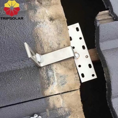 Sistema di montaggio del pannello solare per strutture fotovoltaiche