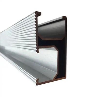 Strutture di montaggio di pannelli fotovoltaici per moduli applicabili a base di alluminio
