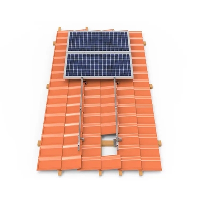 Sito di installazione del gancio di alluminio per tetto solare su tetto in tegole per carico di neve da 1,4KN/m2