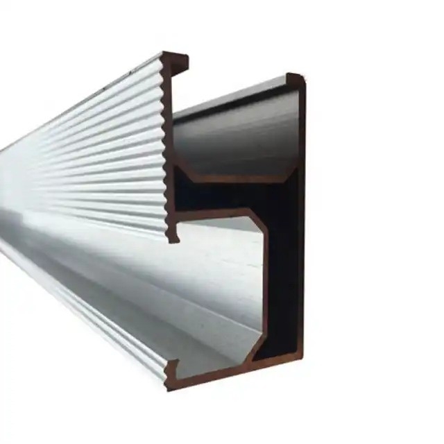 Struttura di sistema fotovoltaico robusta e resistente con installazione rapida del pannello solare